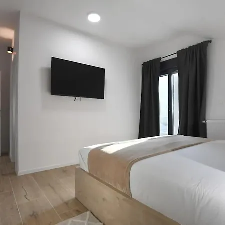 Luka - New Isolated With Heated Pool, Jacuzi And Sauna Villa *