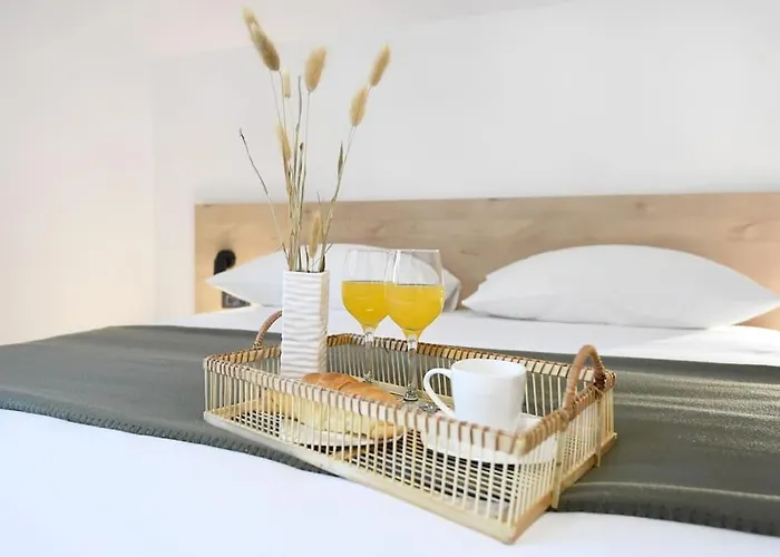 Luka - New Isolated With Heated Pool, Jacuzi And Sauna *