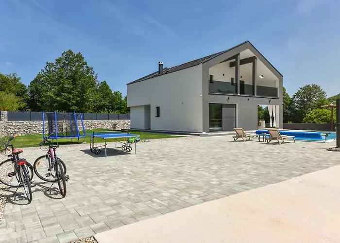 Villa Luka - New Isolated With Heated Pool, Jacuzi And Sauna *