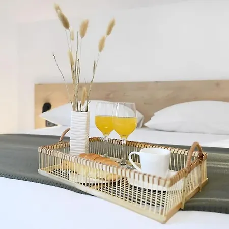 Luka - New Isolated With Heated Pool, Jacuzi And Sauna *