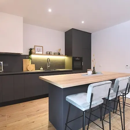 Luka - New Isolated With Heated Pool, Jacuzi And Sauna