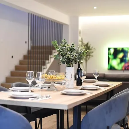 Luka - New Isolated With Heated Pool, Jacuzi And Sauna Villa
