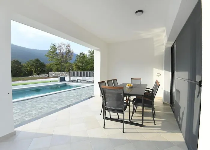 Luka - New Isolated With Heated Pool, Jacuzi And Sauna *