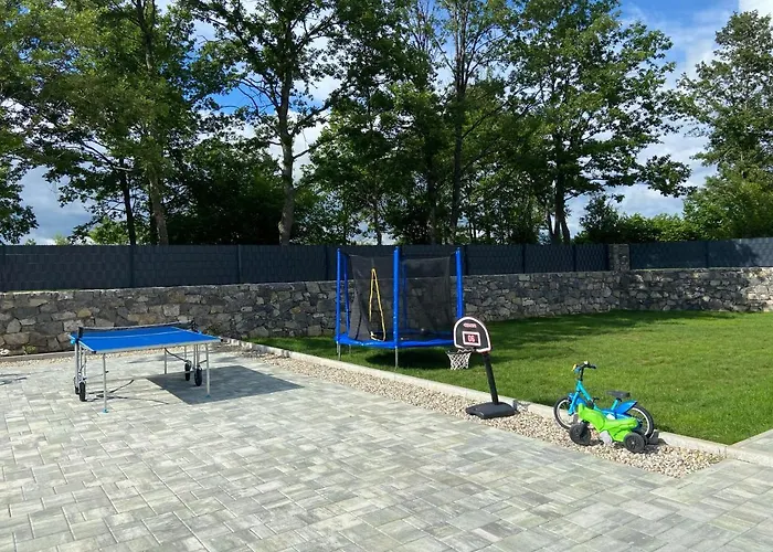 Luka - New Isolated With Heated Pool, Jacuzi And Sauna 빌라